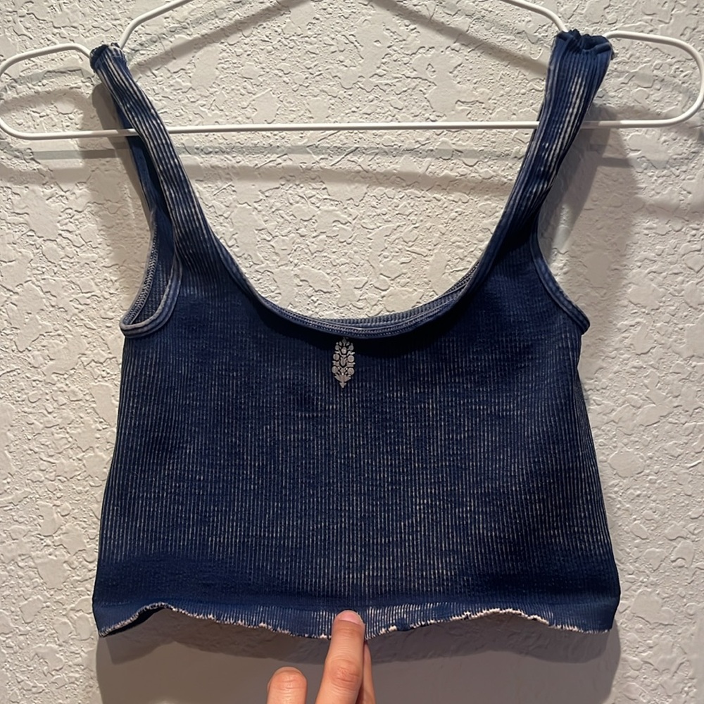 Free People Movement‎ Happiness Runs Navy Crop Top m/l - Picture 6 of 9